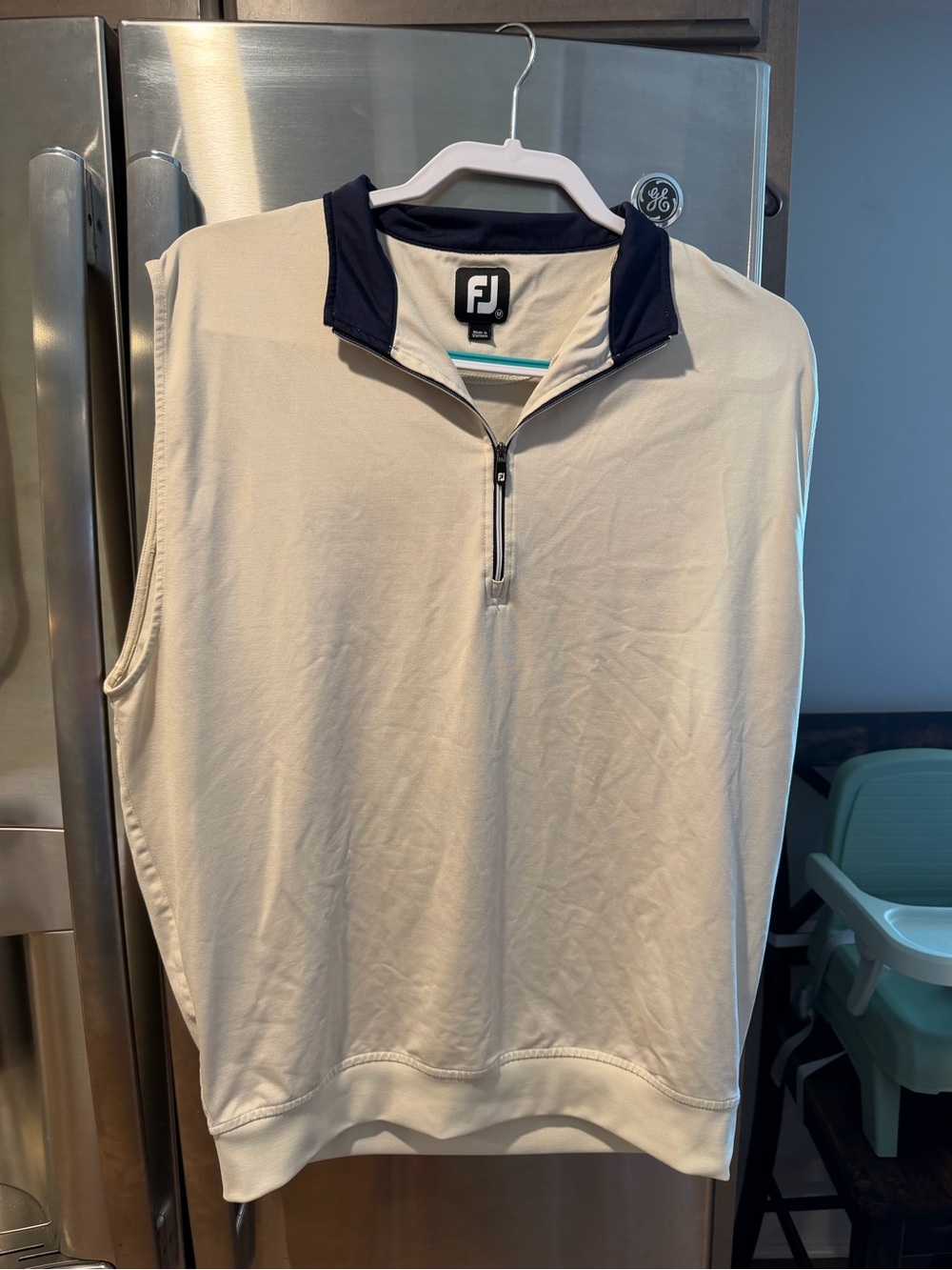 FootJoy Men’s Cream Sleeveless Zip-Up Golf Vest with Navy Collar